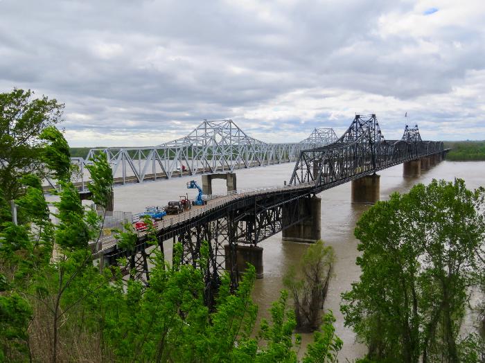 Bridges over the Mississippi River in Vicksburg