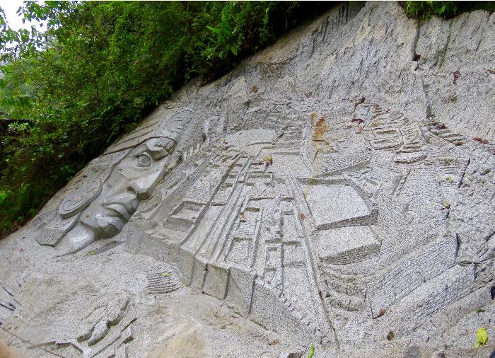 Stone Decor along Path to Banos Termales de Aguas Calientes
