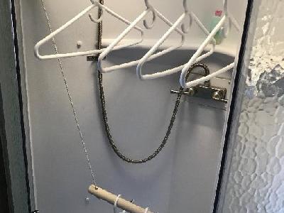 Making a Portable Clothes Drying Area in your RV Shower