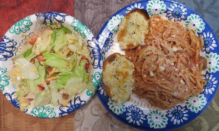 Spaghetti & Meatballs with Dinner Salad and Garlic Bread