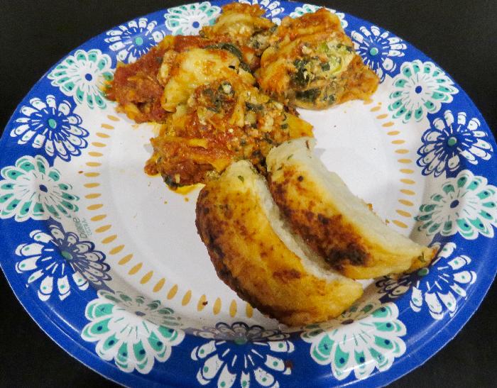 Slow-Cooker Stuffed Shells with Garlic-Parmesan Pull-Apart Bread