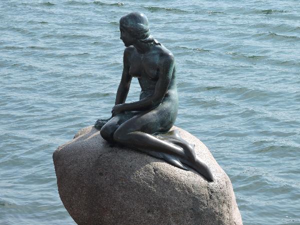 Serious Moments When Visiting the Mermaid in Copenhagen
