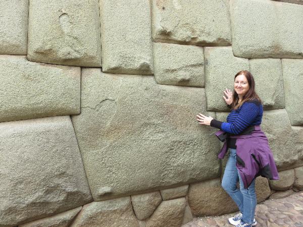 Amazement at the 12 Angled Inca Stone in Cuzco