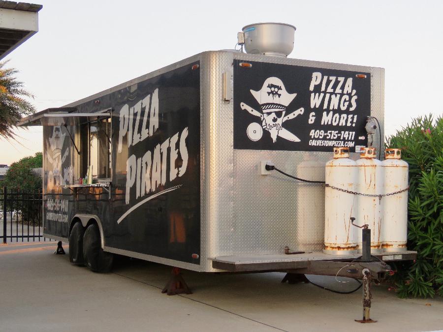 Pizza Pirates Food Truck