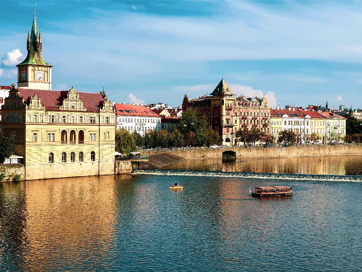 Delight in the Beauty of Prague at these Gorgoeus Gardens
