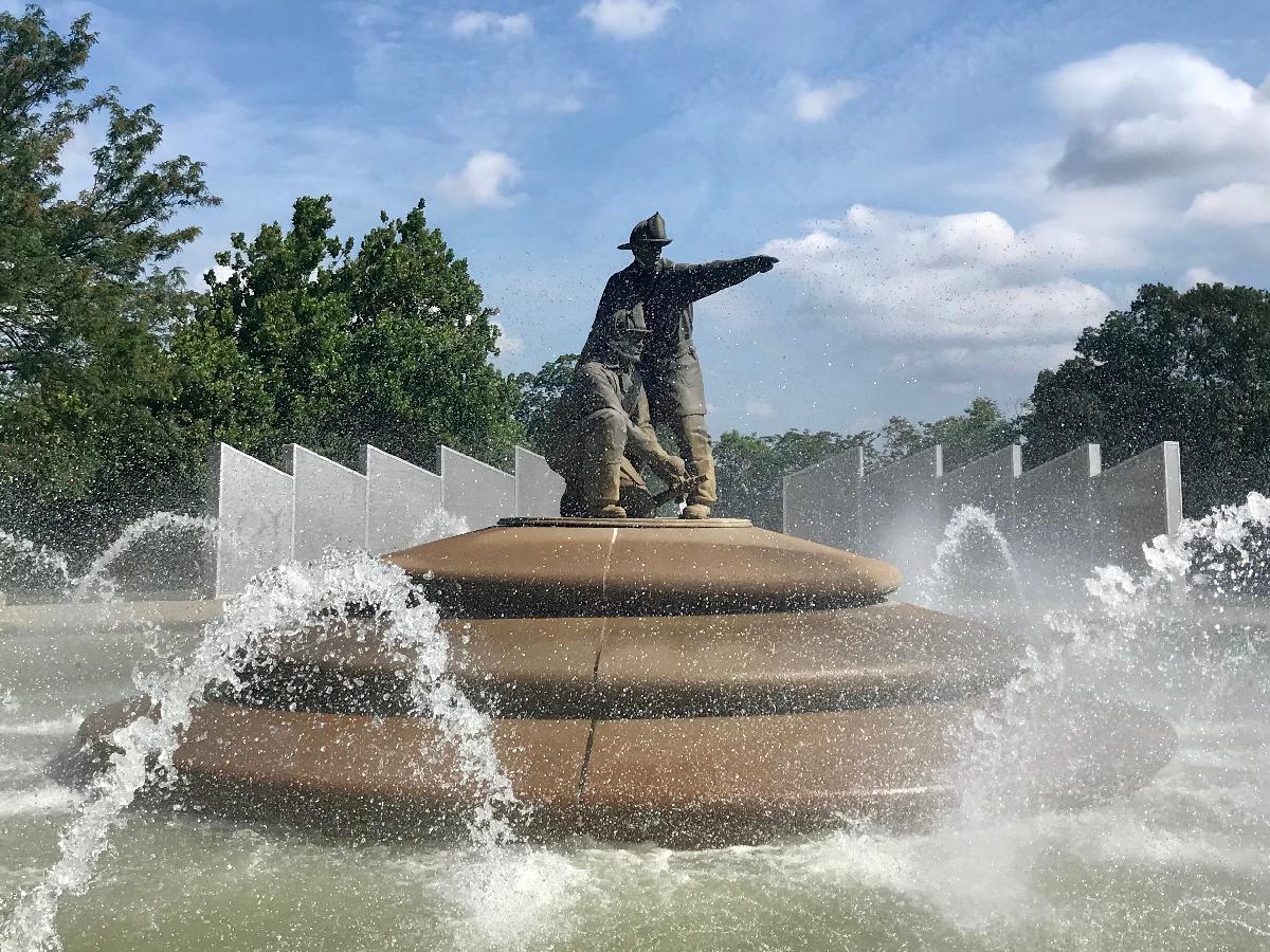 Kansas City Fountain Pays Tribute to Local Firefighters
