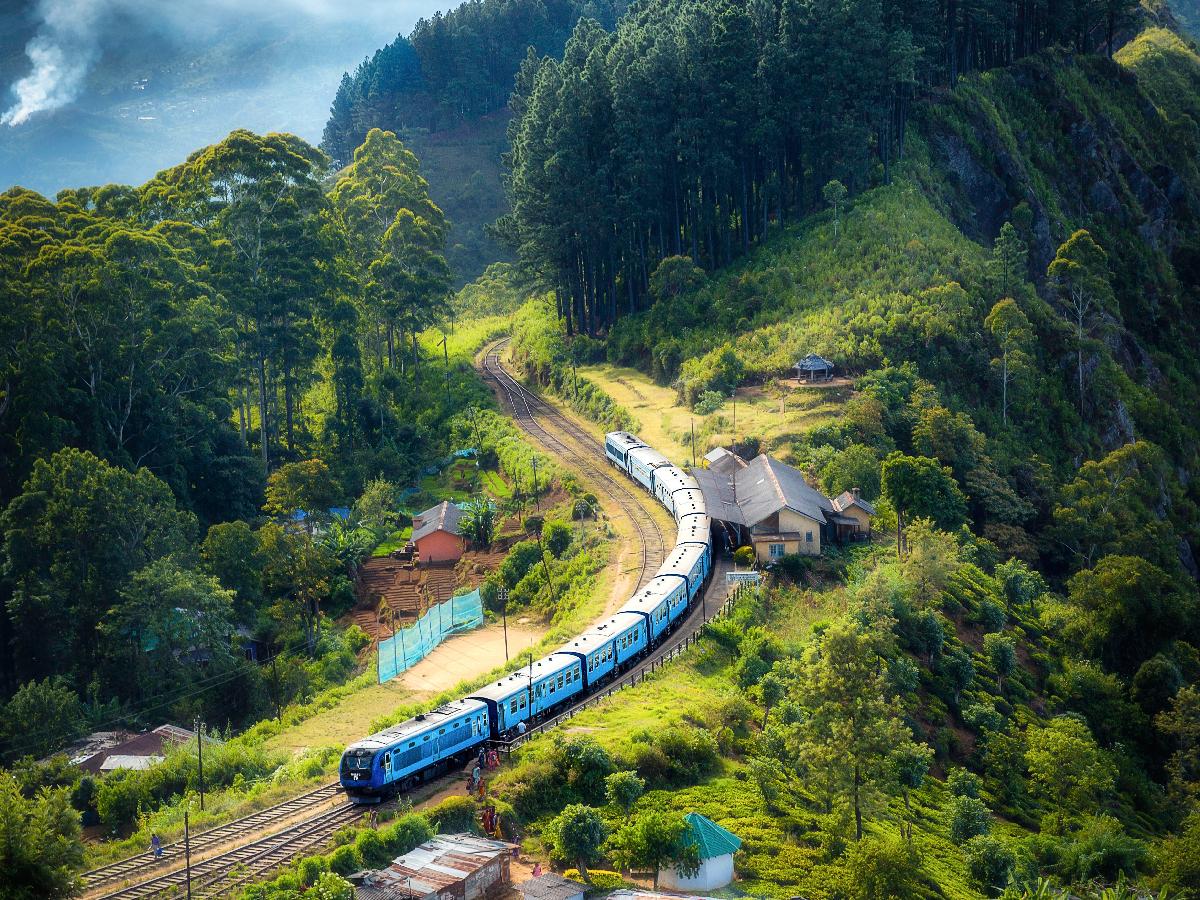 Amazing Sights Best Seen When Traveling by Train