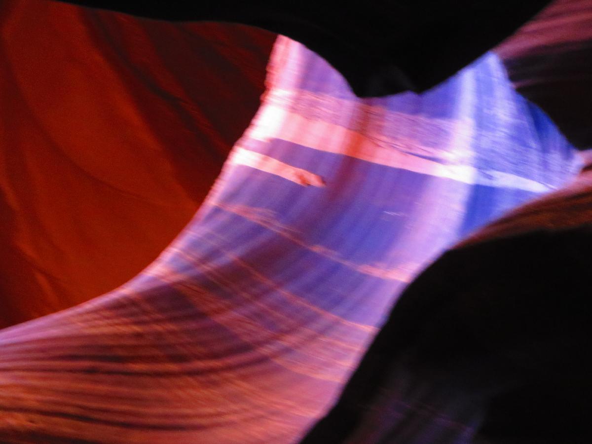 Amazing Photos Exploring Antelope Canyon in Arizona