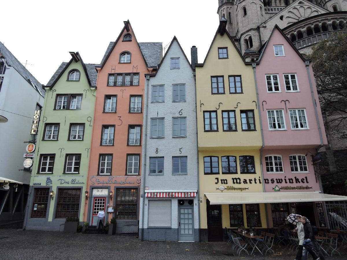 Exploring Cologne's Charming Old Town