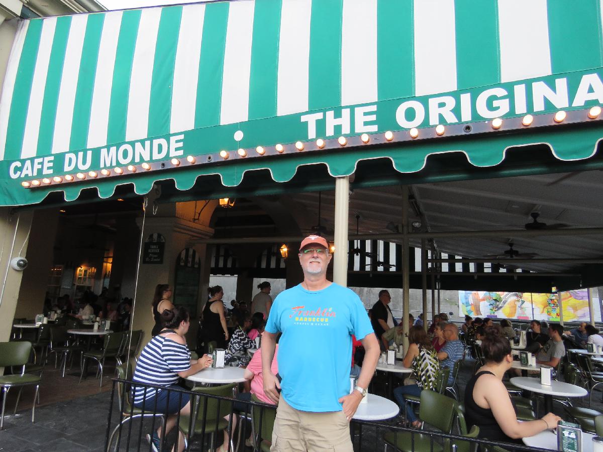 Obligatory Visit to Cafe Du Monde