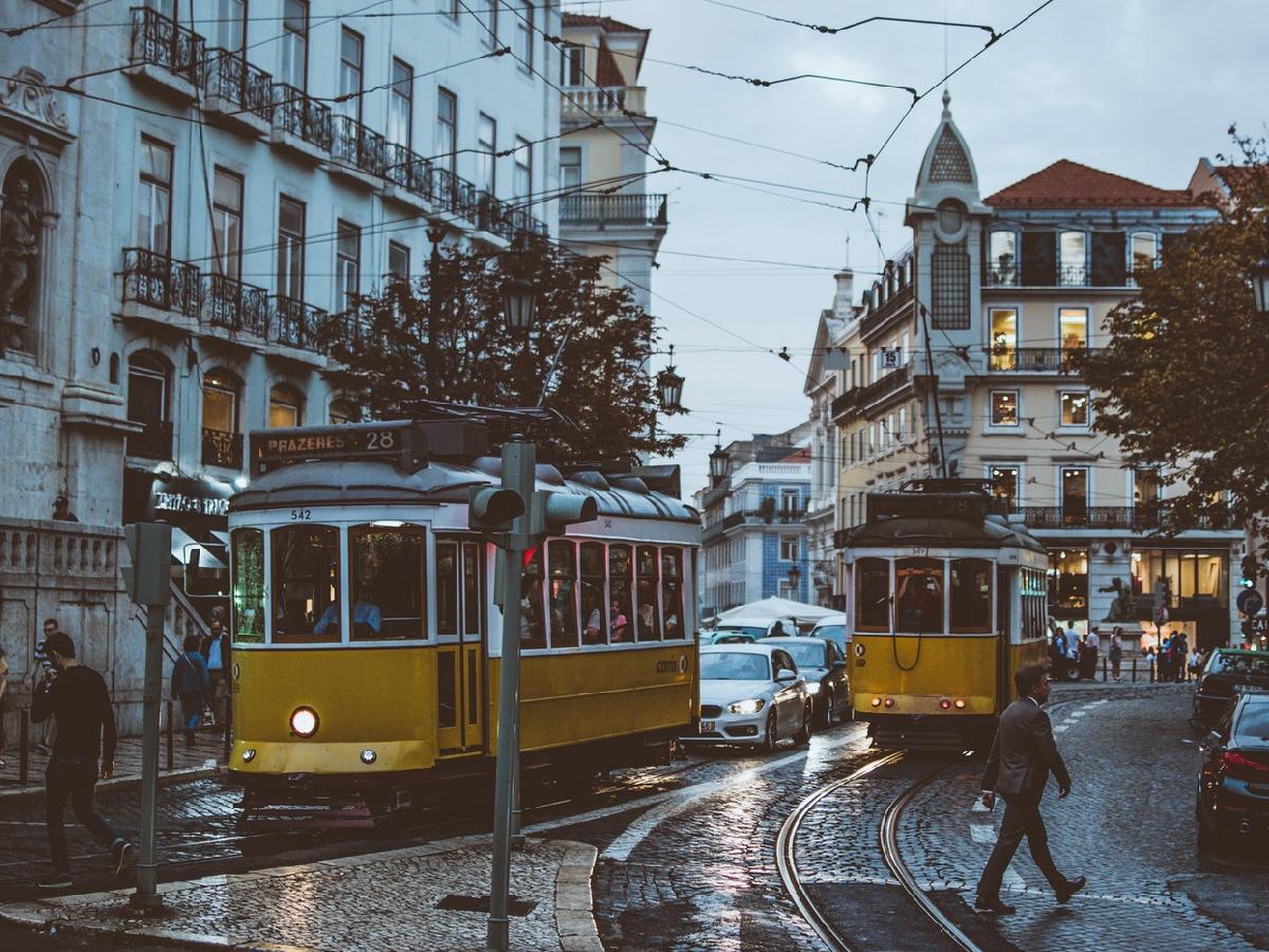 Exploring Lisbon on the Cheap