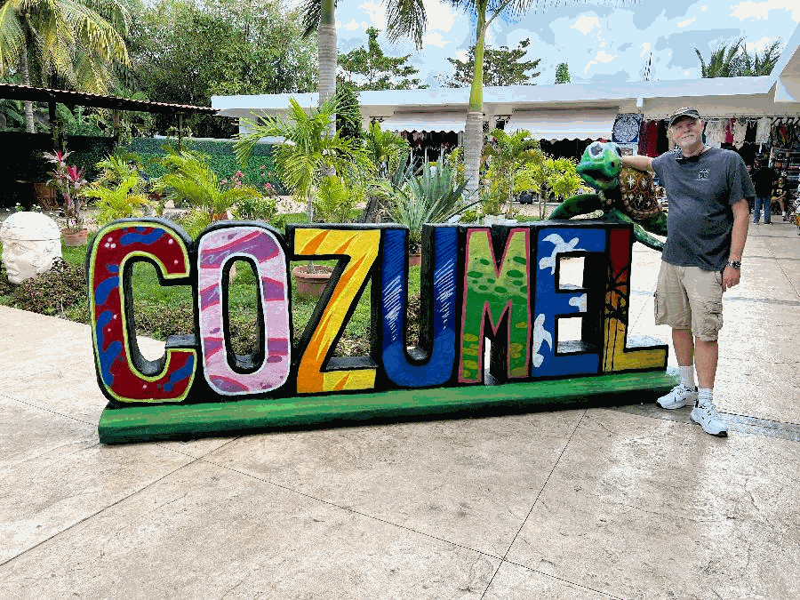 A Little Shopping & a Giant Adult Beverage in Cozumel