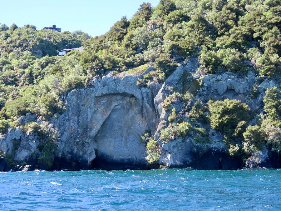 Lake Taupo Boat Ride to Maori Rock Carvings 