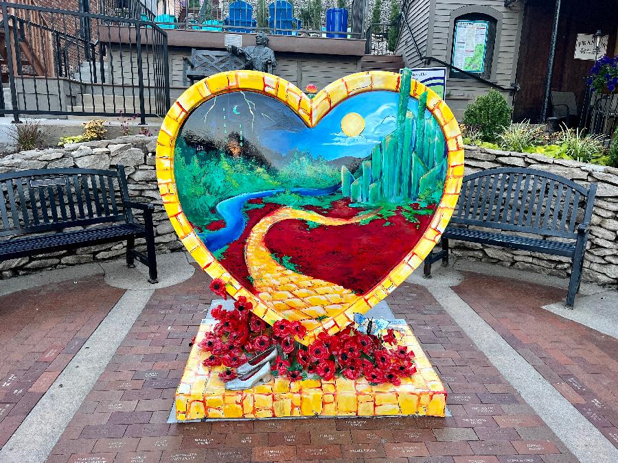 Heart Sculptures Parading Around the Heartland!