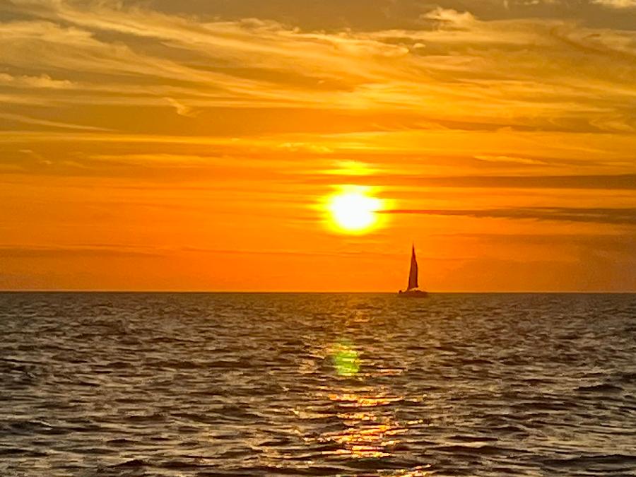 Watch the Setting Sun from the Sea Screamer
