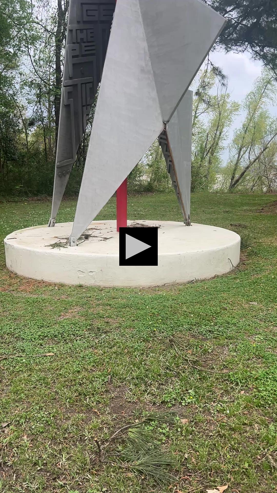 Red Stick Commemorative Sculpture of Baton Rouge