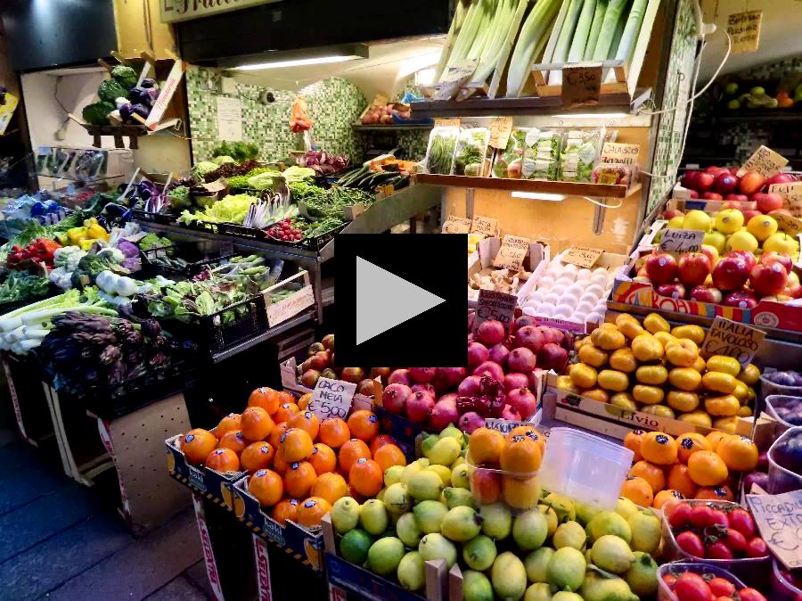 Explore Colors and Aromas in Bologna's Quadrilatero 