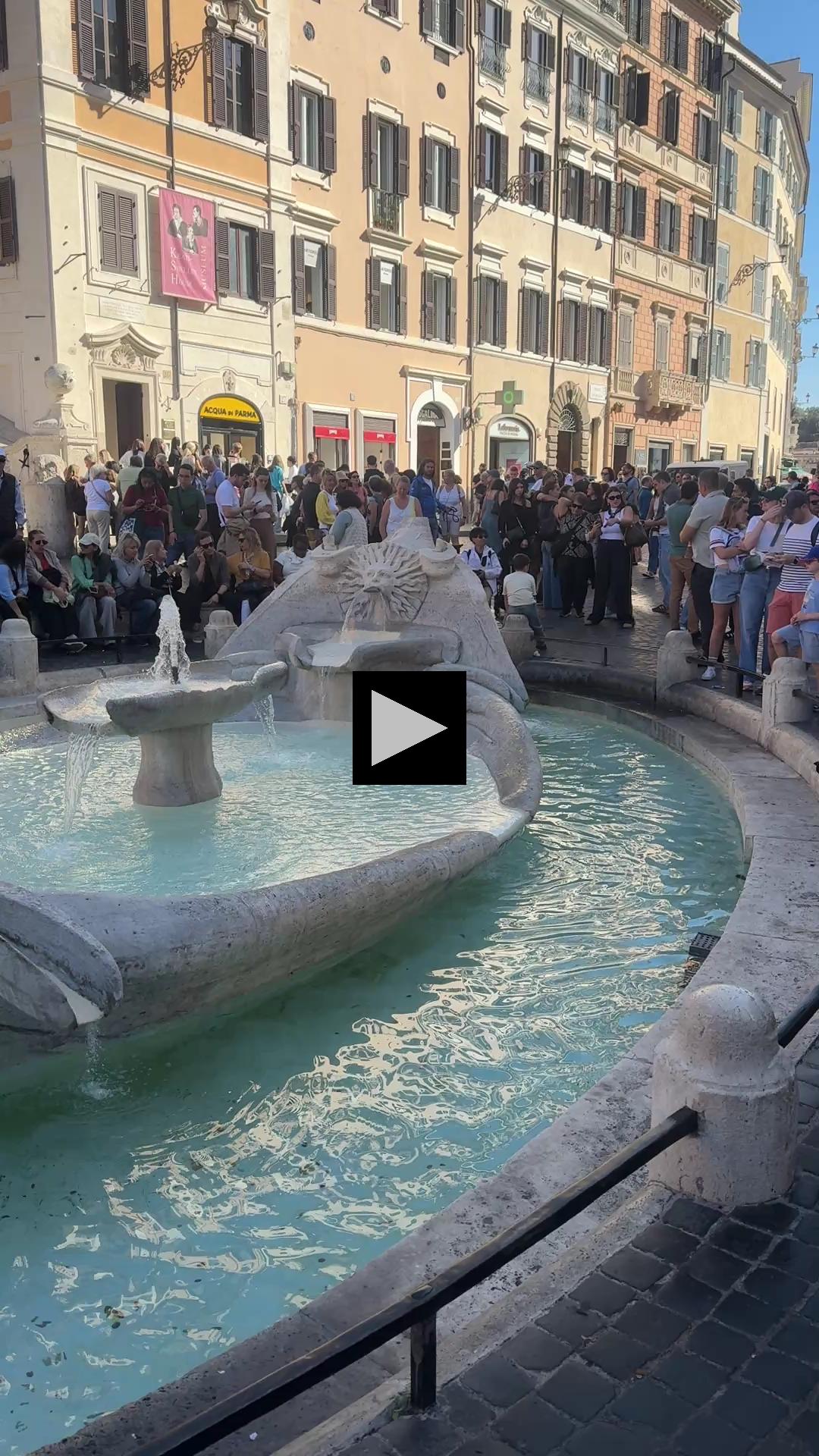 From Piazza di Spagna to Trinita dei Monti via Spanish Steps