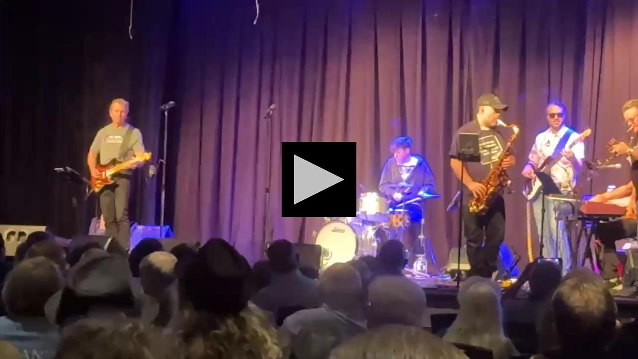 Tribute to "Jake" & "Elwood" by Texas Bluesmen 